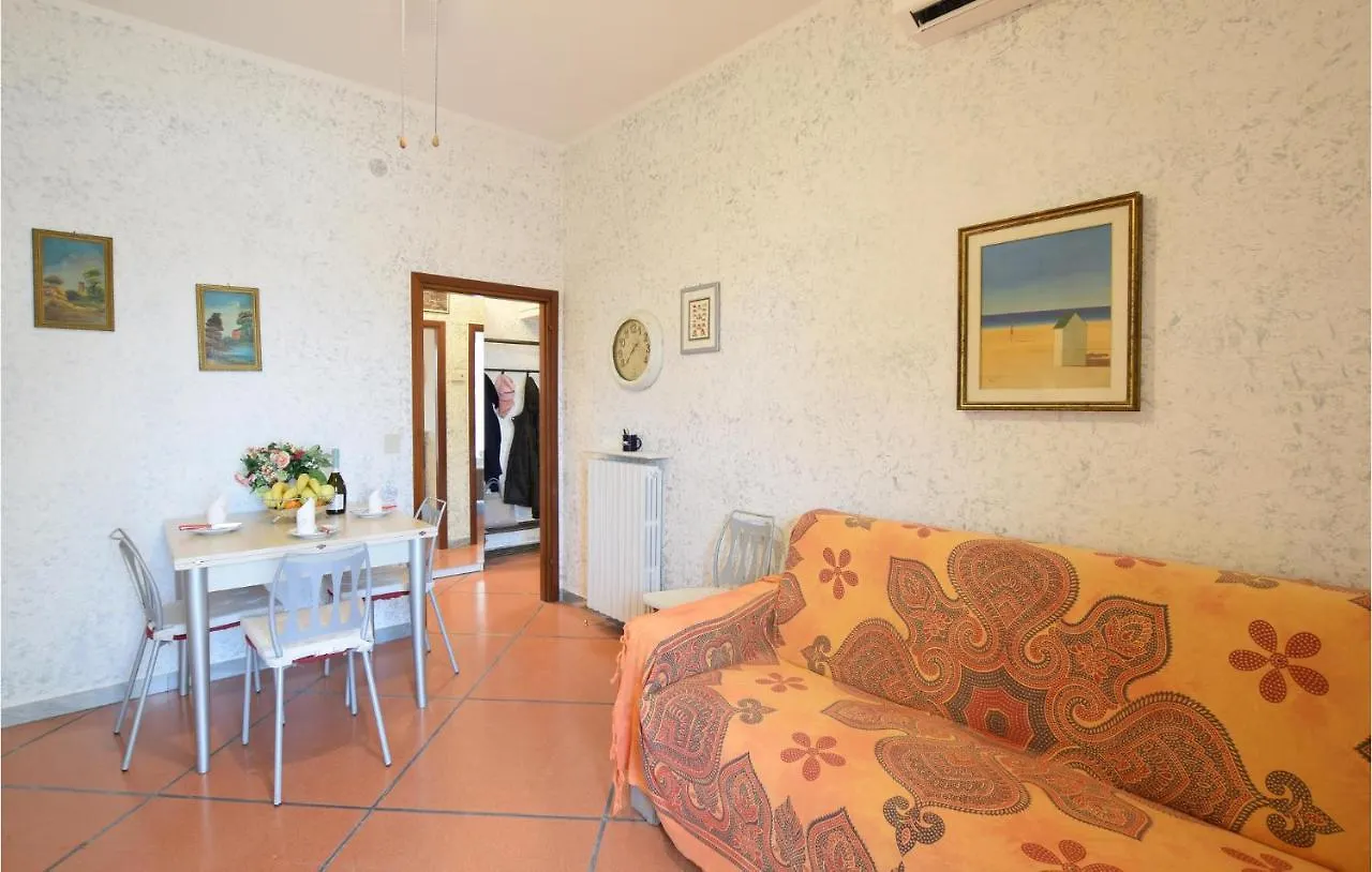 Gorgeous Apartment In Rimini With Kitchen 0*,